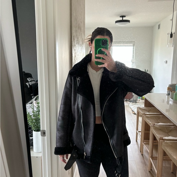 Black oversized PU Aviator - Picture 4 of 5